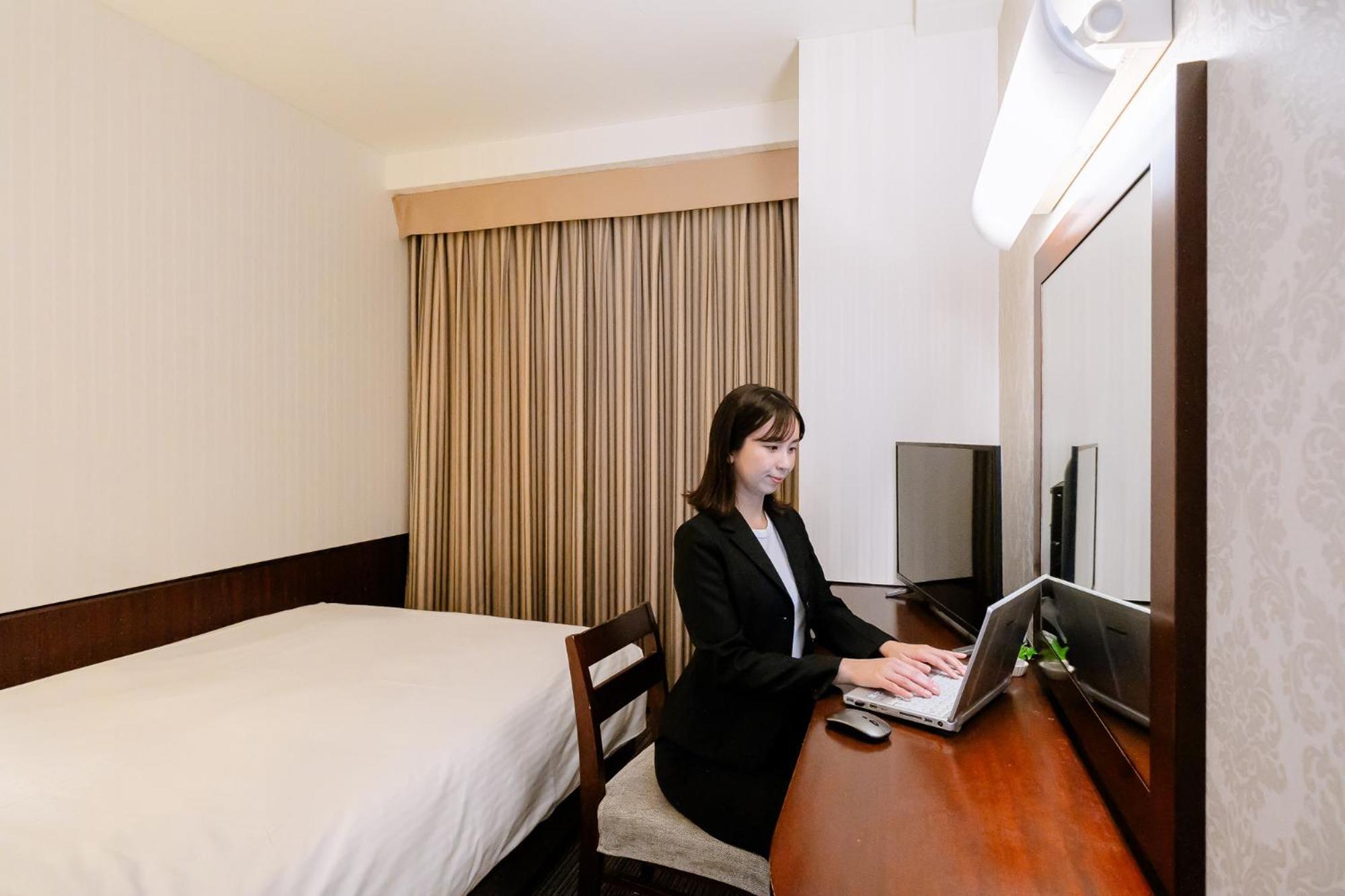 Hotel Hillarys Osaka Eksteriør billede